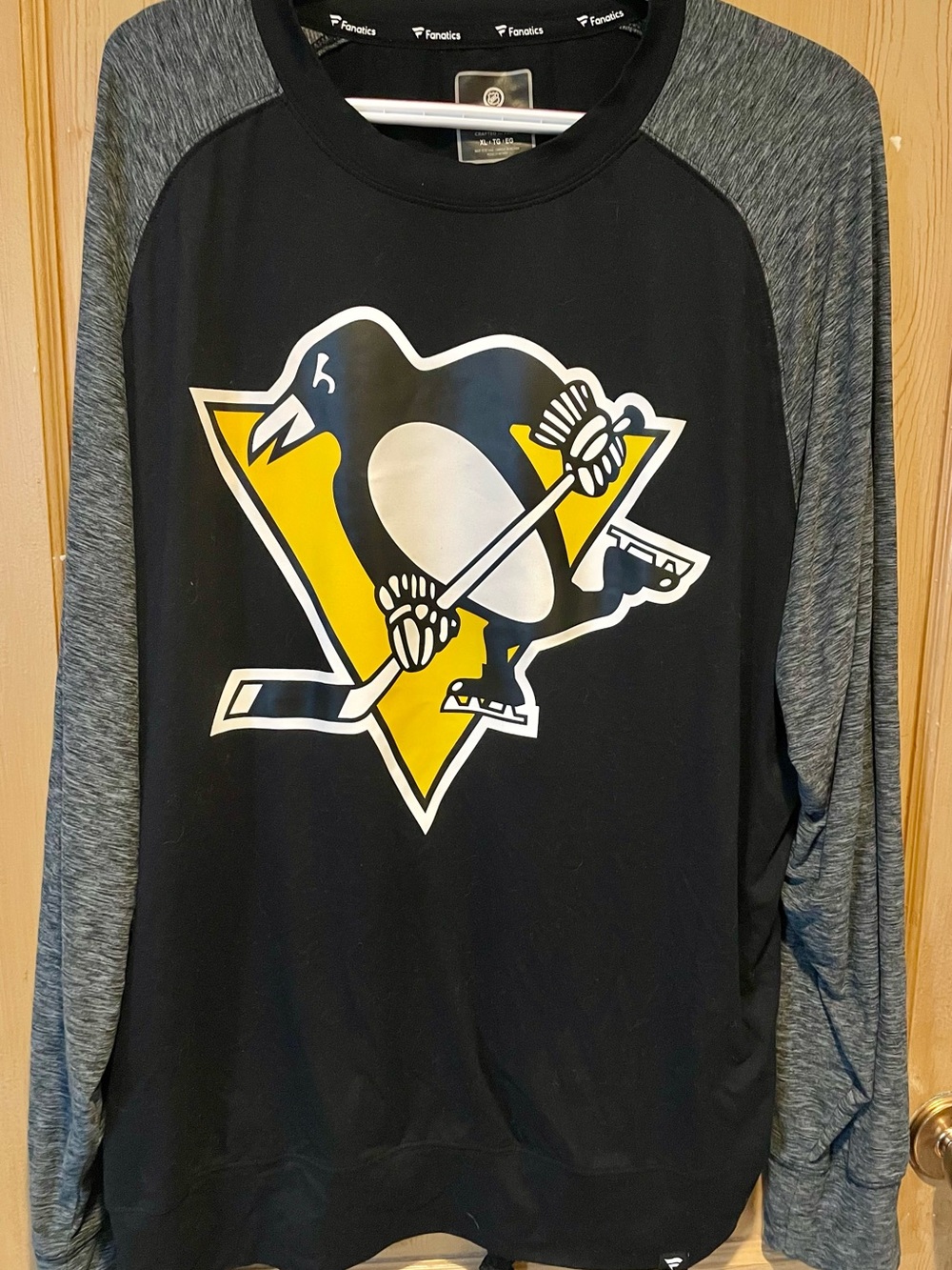 Fanatics Pittsburgh Penguins NHL Raglan Long Sleeve Shirt XL